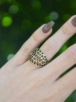 Anel perfurado de metal boho