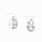 Brincos ondulados vintage