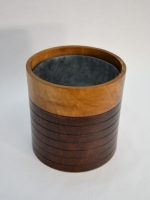 Cachepô em madeira maciça