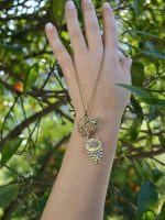 Colar dourado com mocho
