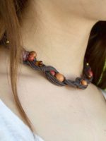 Colar em Couro, Madeira e Missangas