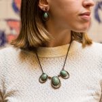 Colar em metal e fio em nobuck - Image 4