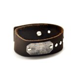 Pulseira Arthur em couro e metal