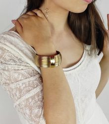 Pulseira Dourada Curtes