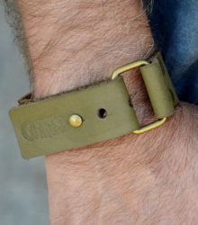 Pulseira Hercules em couro