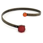 Pulseira pedras coloridas e aro metálico