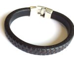 Pulseira retro em couro com relevo