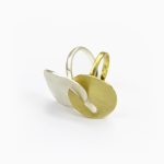 Anel duplo dourado e prateado