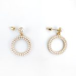 Argolas aço e pérolas