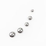 Brincos bola em aço