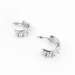 Brincos meia argola pérolas