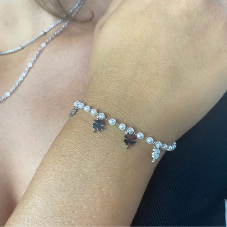 Pulseira pérolas e trevos em aço