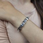 Pulseira banho de prata flores