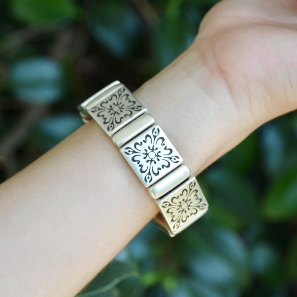 Pulseira alpaca símbolos tribais