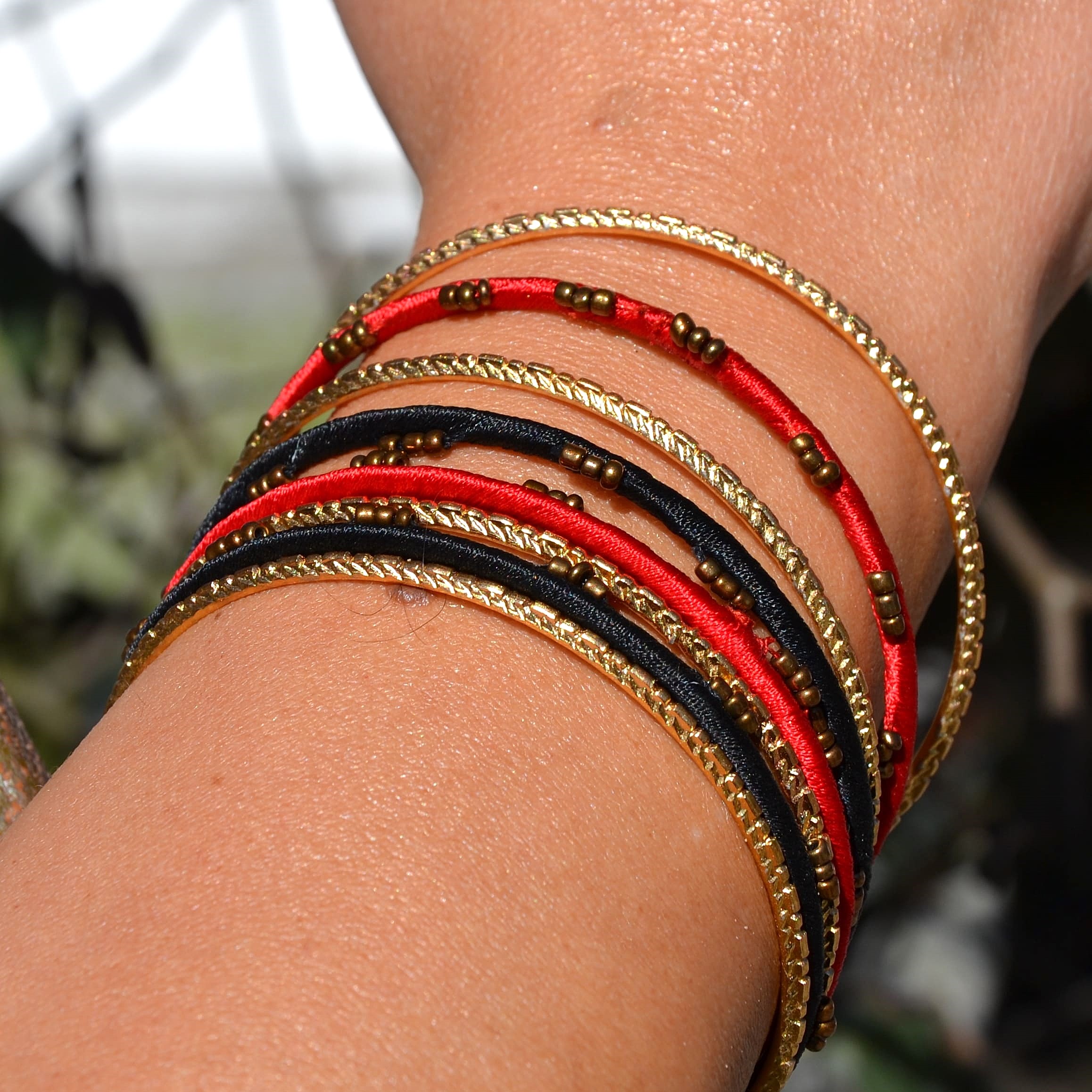 Pulseiras artesanais em camadas Pulseiras artesanais em camadas