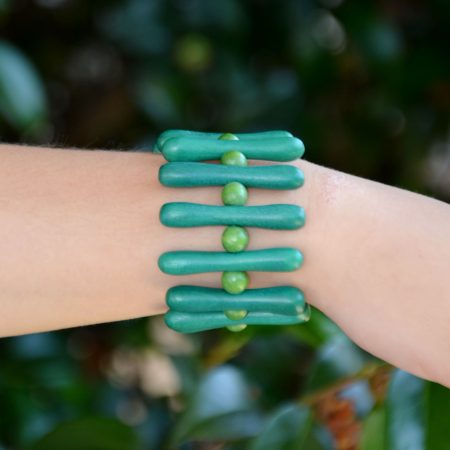 Pulseira em Madeira Natural – Estilo Orgânico e Artesanal