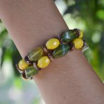 Pulseira Contas Facetadas Verdes e Amarelas