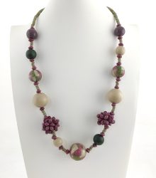 Colar de Madeira Roxo e Verde